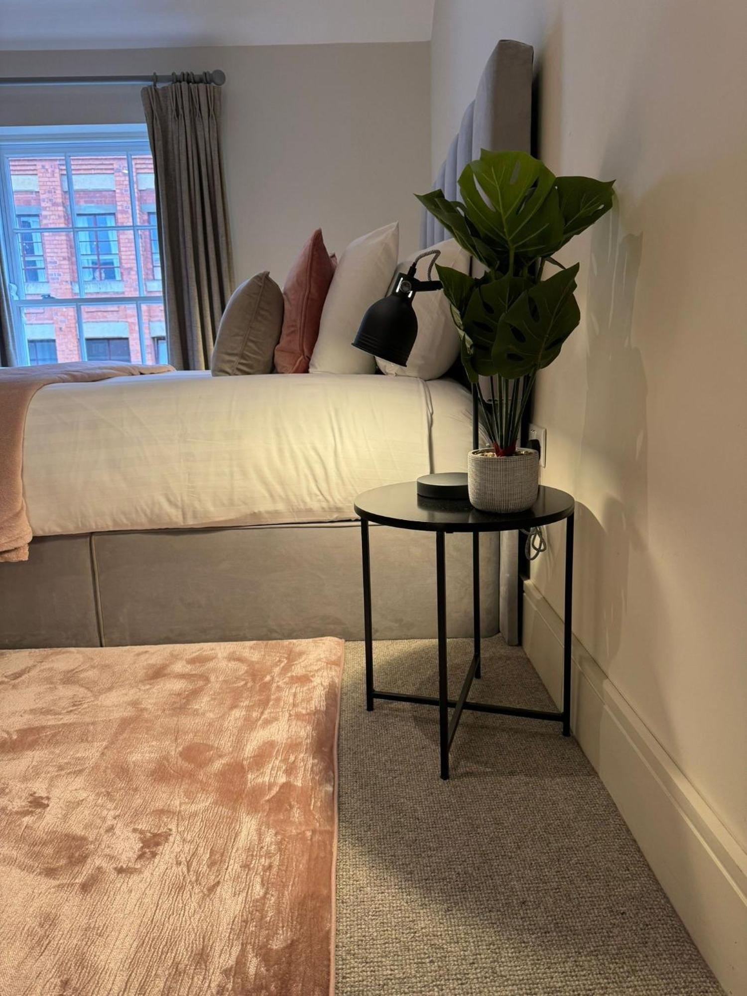 Osbourne House Pink 2 Bed, 2 And Half Bath Apartment Birmingham Ngoại thất bức ảnh