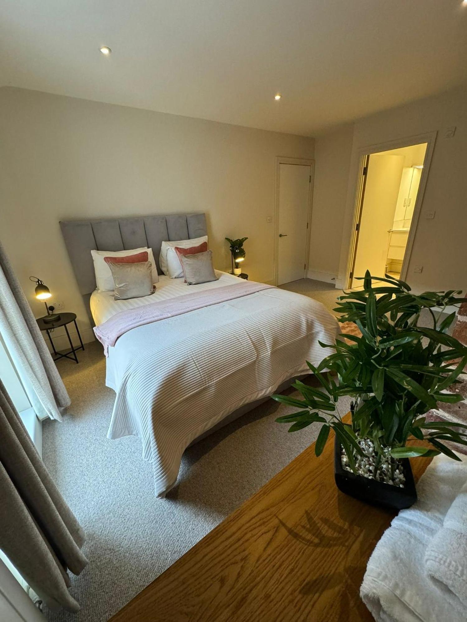 Osbourne House Pink 2 Bed, 2 And Half Bath Apartment Birmingham Ngoại thất bức ảnh