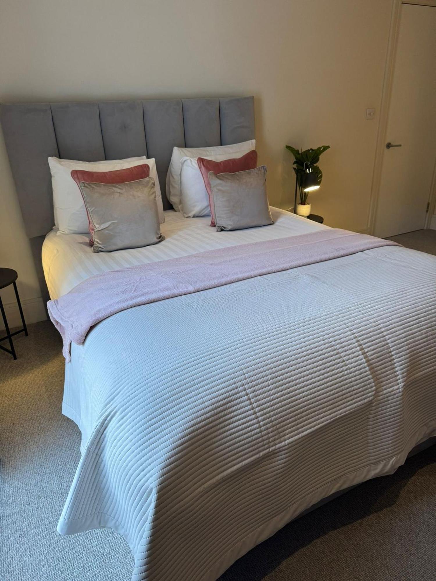 Osbourne House Pink 2 Bed, 2 And Half Bath Apartment Birmingham Ngoại thất bức ảnh