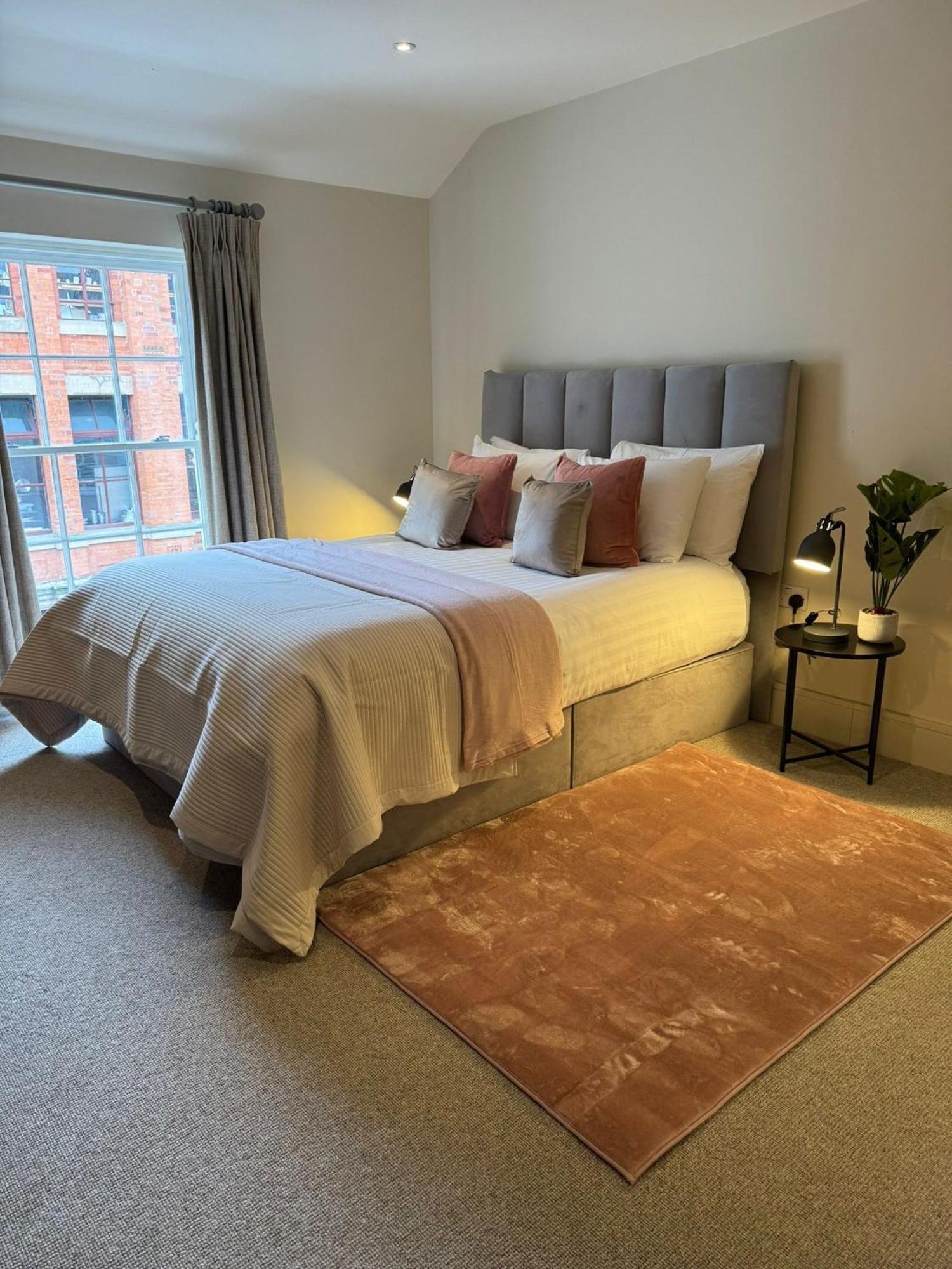 Osbourne House Pink 2 Bed, 2 And Half Bath Apartment Birmingham Ngoại thất bức ảnh